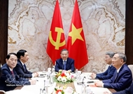 Top Vietnamese leader affirms high regard for ties with Switzerland during phone talks